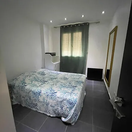 En Bord De Apartment
